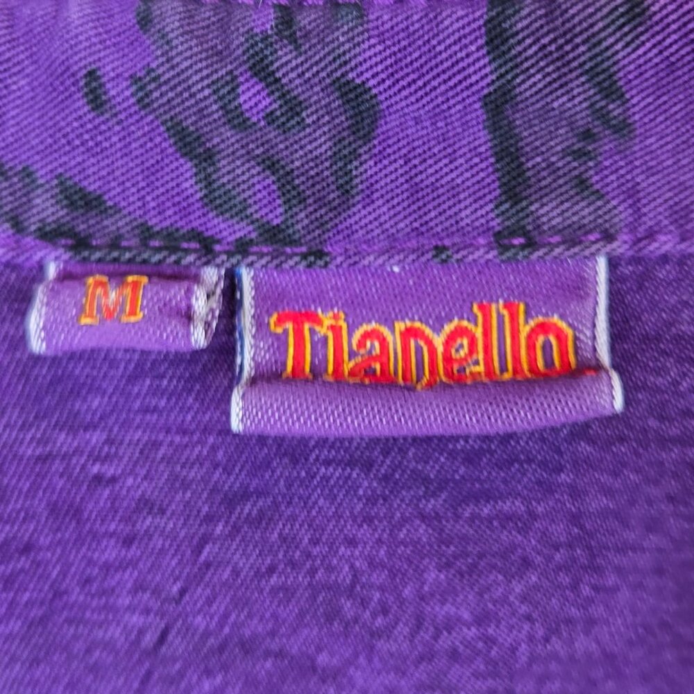 Tianello Distressed Women's Purple Floral Button-Up Shirt Size M - Picture 2 of 9
